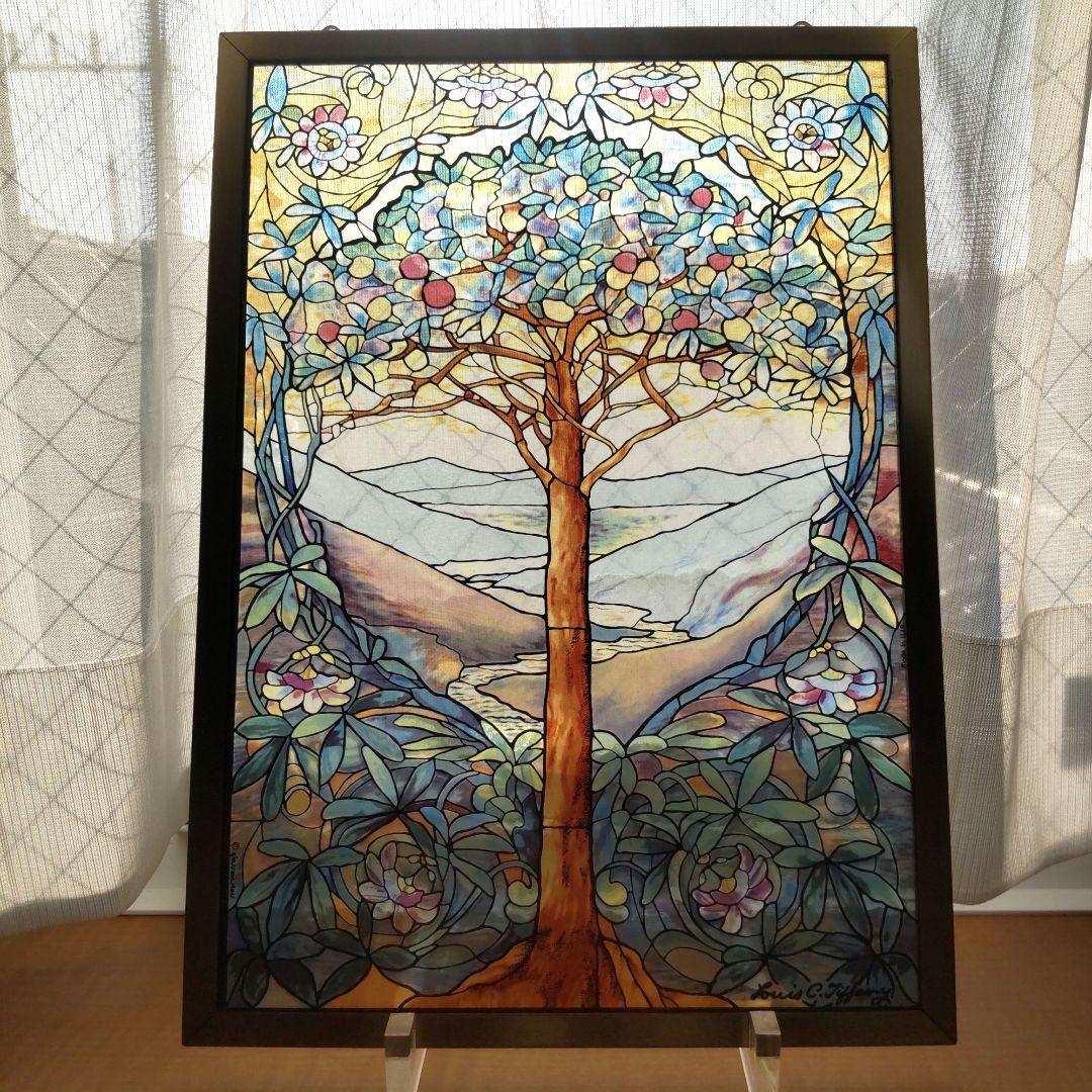 ステンドグラス　生命の木