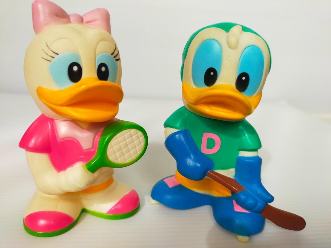 三菱銀行　貯金箱　カウンター用２体、小８体　ミッキー　ミニー