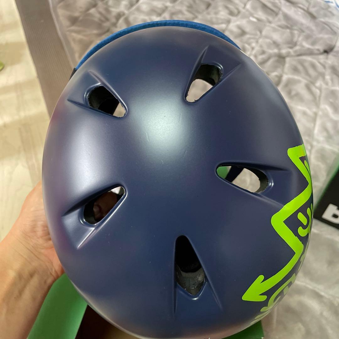 【新品未使用】bern ヘルメット S-M