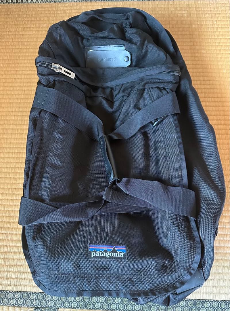 ま*ろ様 希少品 Patagonia キャリーバッグ