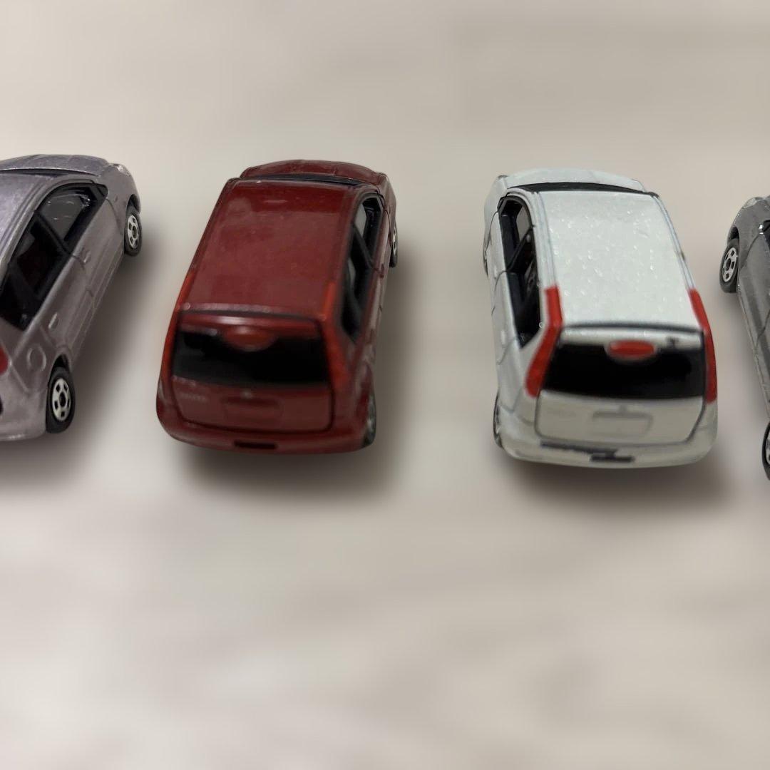 ノート　ティーダ　トミカ　カラーサンプル　NOTE　TIIDA NISSAN