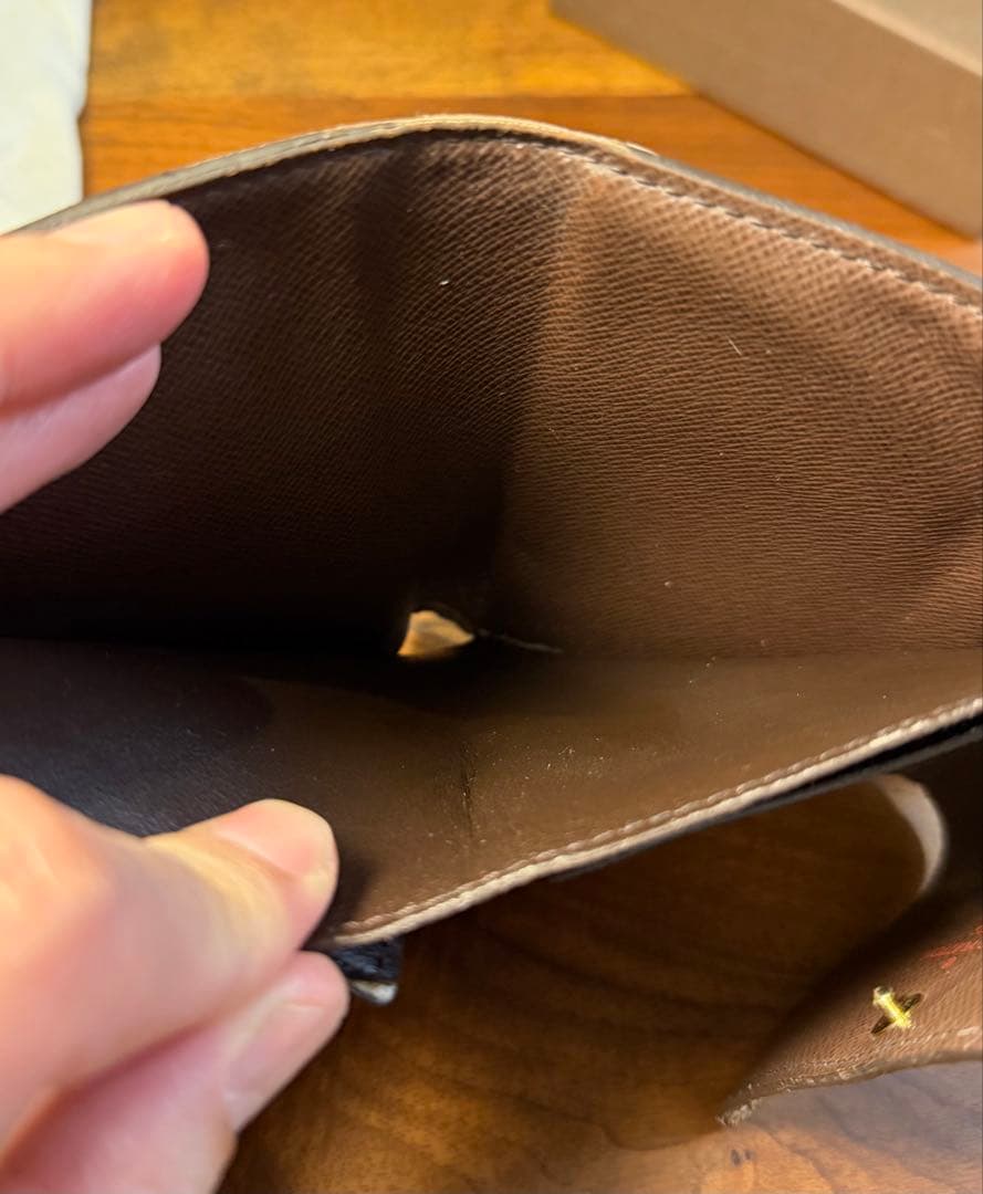 【値下げ美品】ルイヴィトン　財布　メンズ　レディース　ダミエ　三つ折り畳み財布