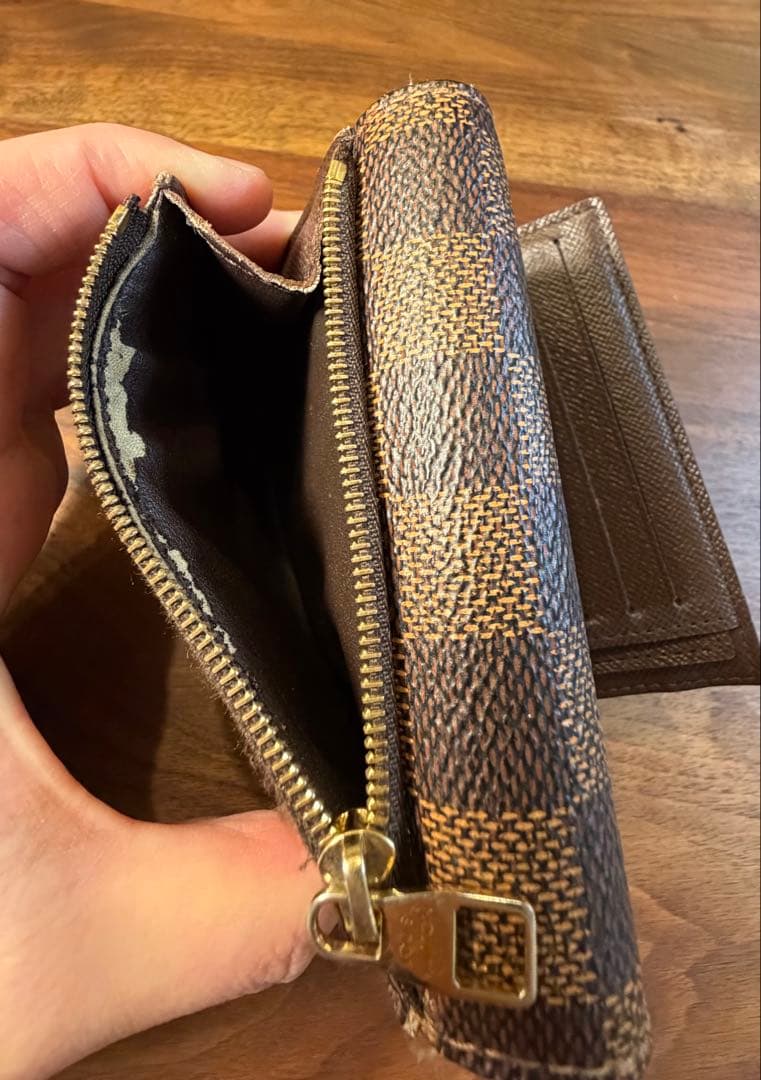 【値下げ美品】ルイヴィトン　財布　メンズ　レディース　ダミエ　三つ折り畳み財布