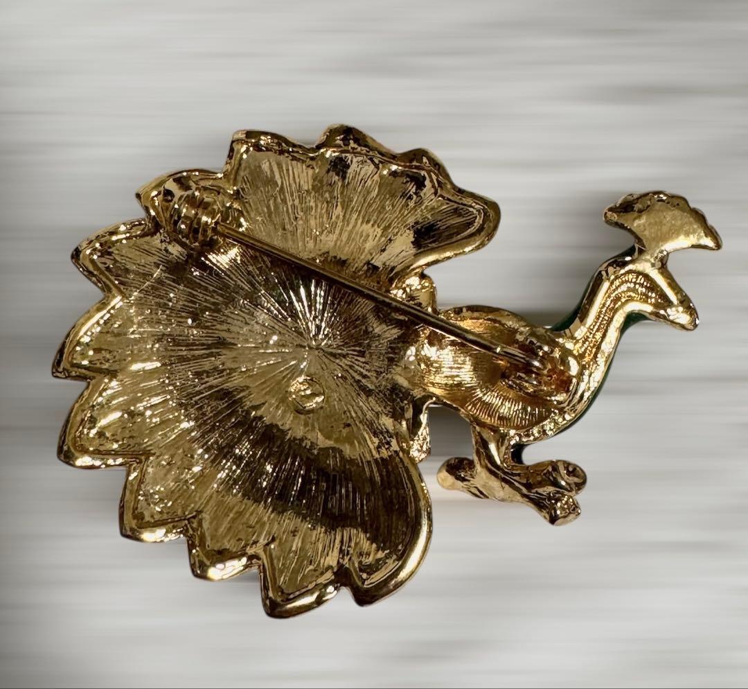 スワロフスキー　ピーコック　ブローチ