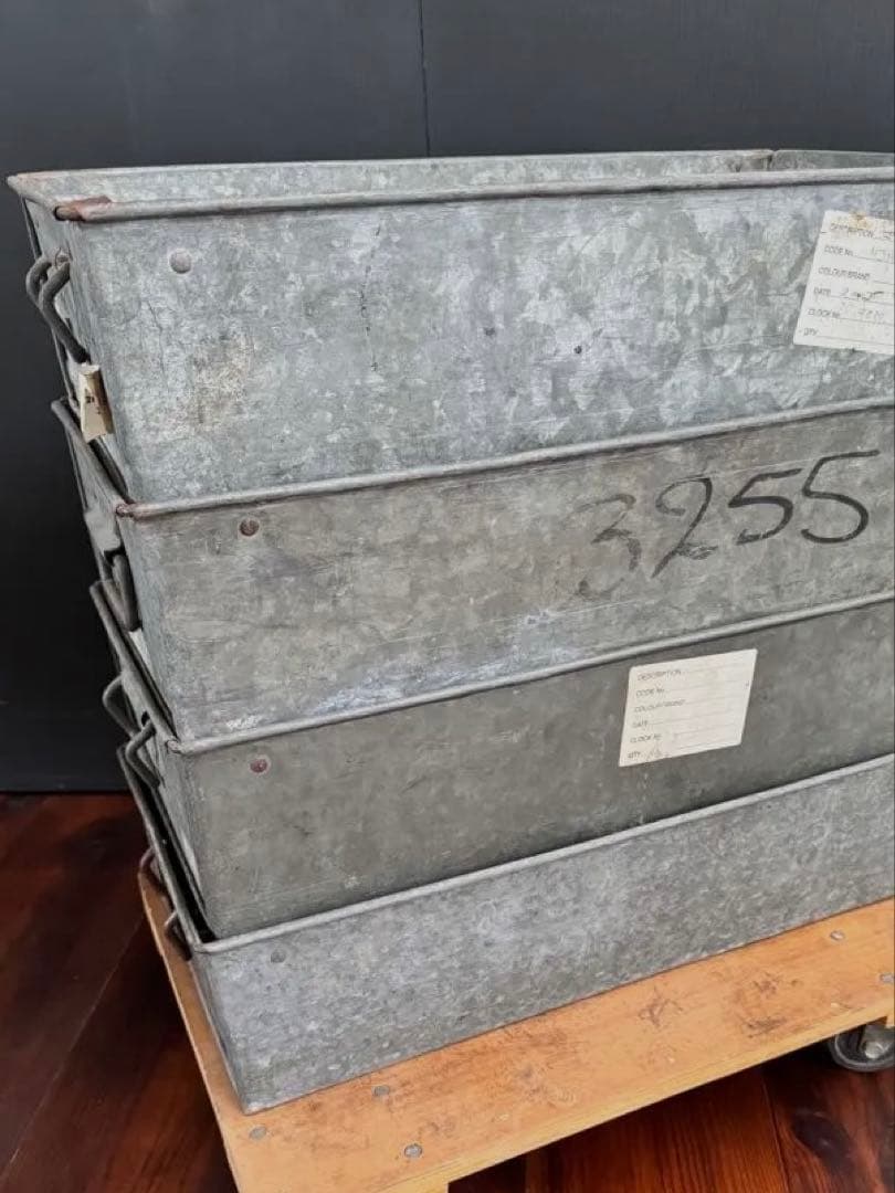 ドイツ蚤の市　ヴィンテージコンテナ　スタッキング　8個