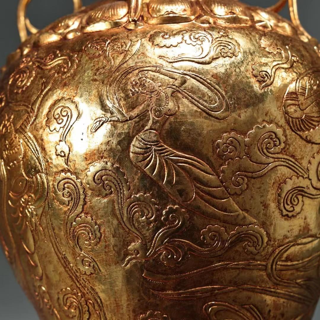 中国古美術・旧蔵飞天侍女鎏金花瓶セット・純銅細密彫・純手作り・高浮彫・置物・文房