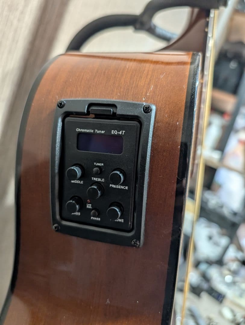 美品/YAMAHA　F310P 改チューナー付エレアコ　ケース付