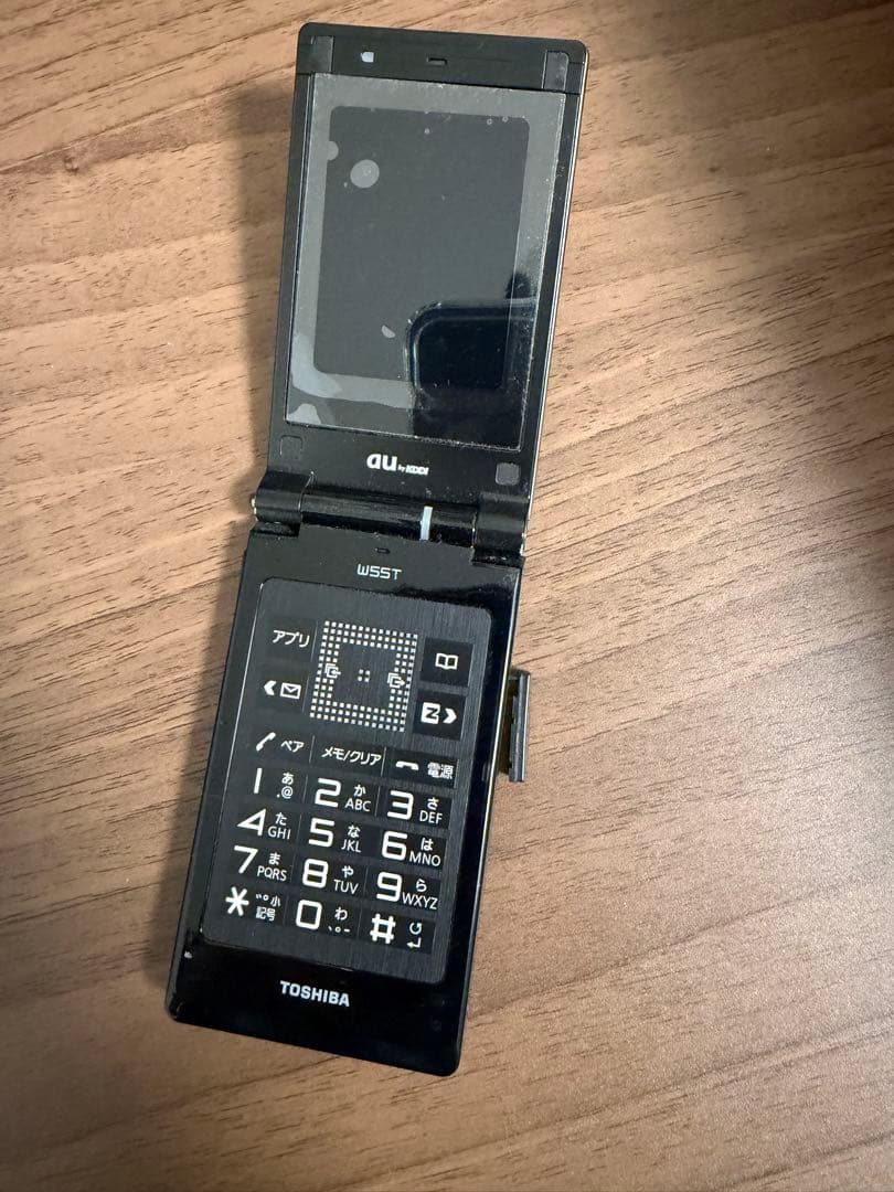 TOSHIBA W63T ブラック折りたたみ携帯電話