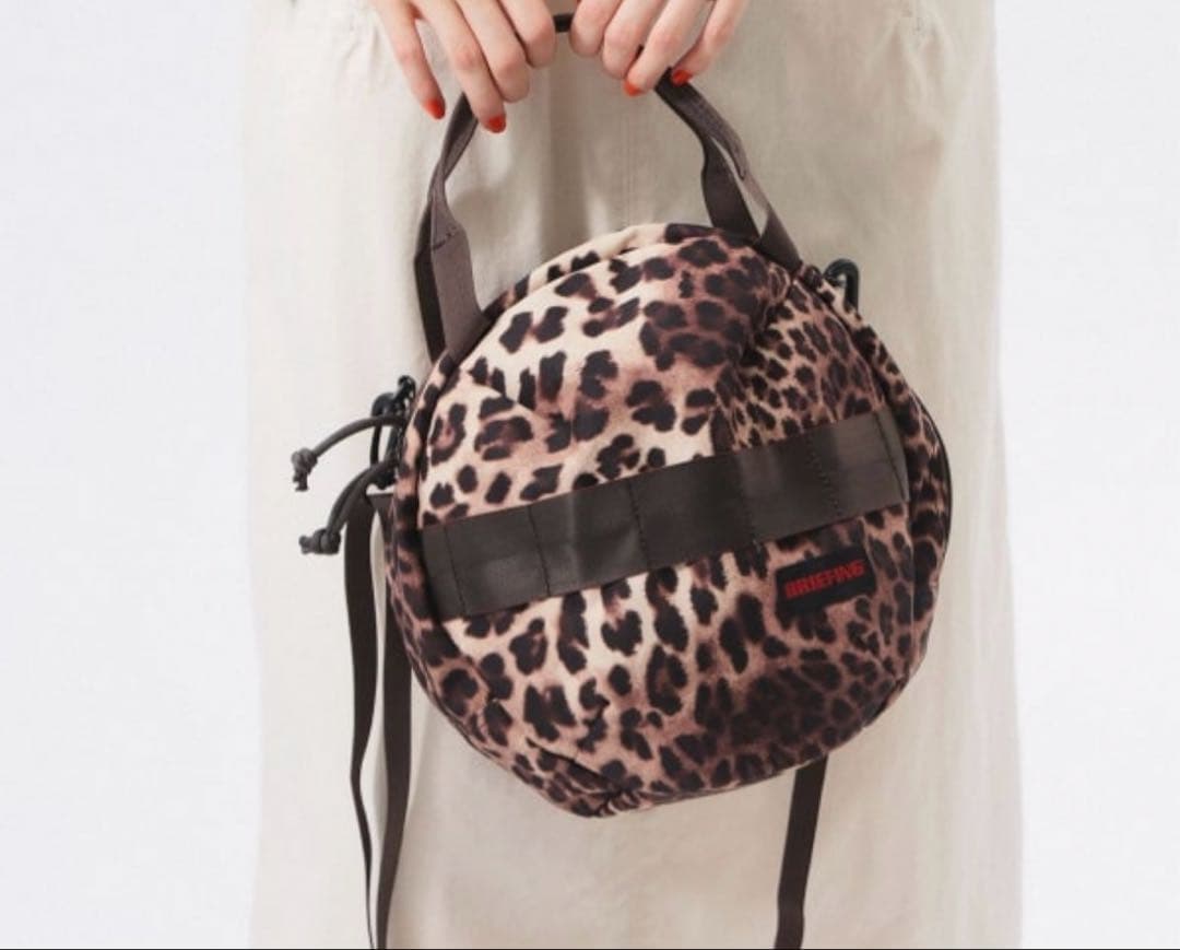 ジョービームスボーイ【別注】BRIEFING ヘルメットバッグ レオパード