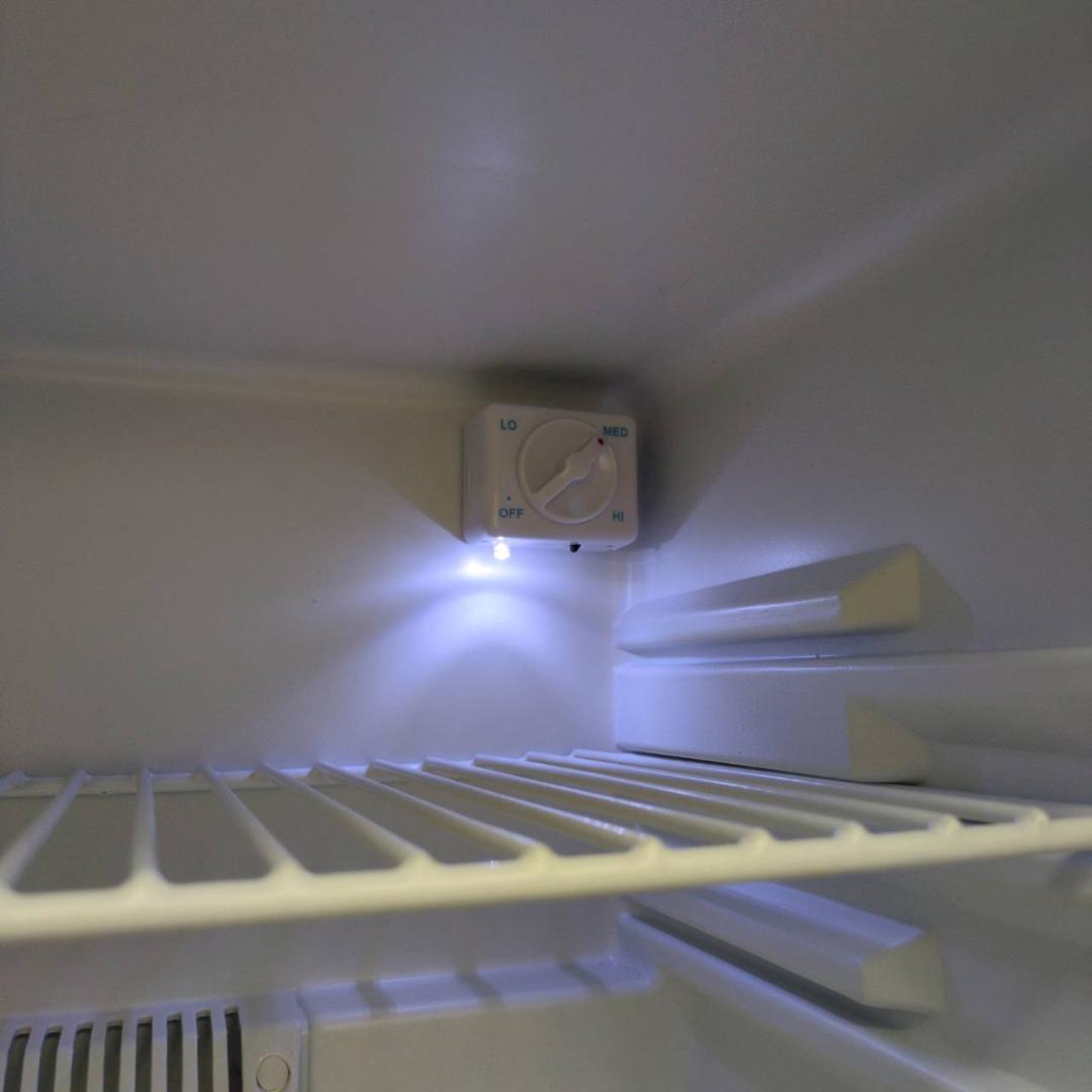 ☆サンルック 48L 1ドア冷蔵庫 2020年製 ペルチェ式 SR-R4802