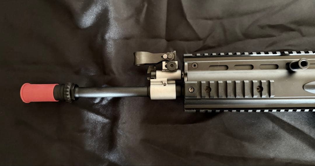 東京マルイ SCAR-L ブラック 本体 + バッテリー2個