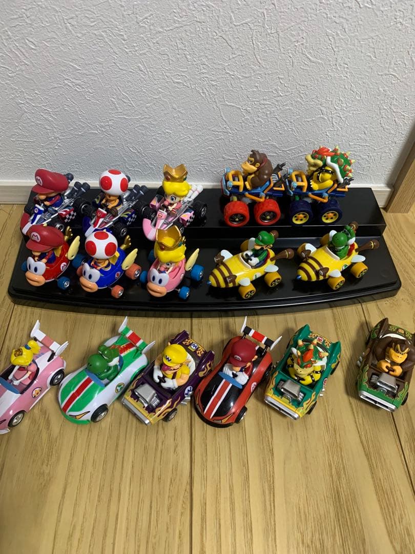 マリオカート　プルバックフィギュア　２５台　 スーパーマリオ