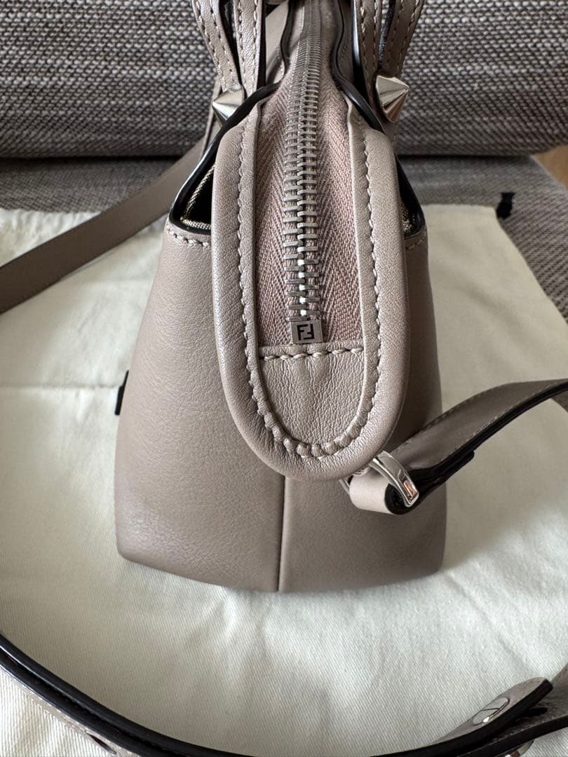 【美品】FENDI バイザウェイ　グレージュ　ミディアム
