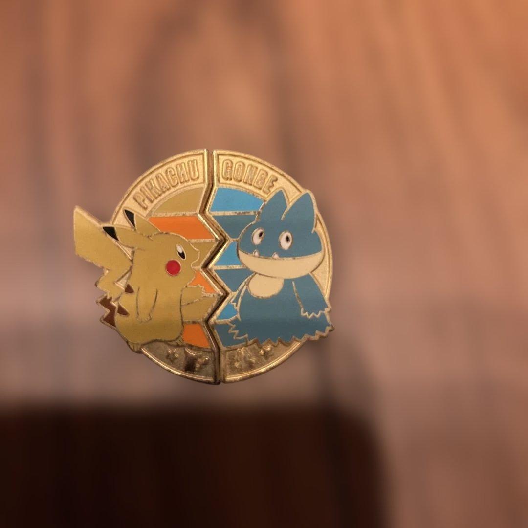 ポケモンセンター限定品　ピカチュウ　ゴンベ　ピンバッジセット