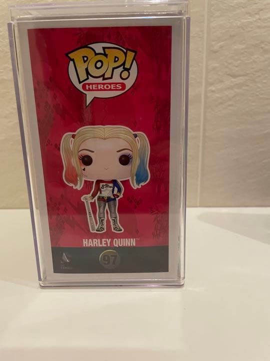 最終価格　FUNKO POP ハーレイクイン マーゴットロビー 直筆サイン レア