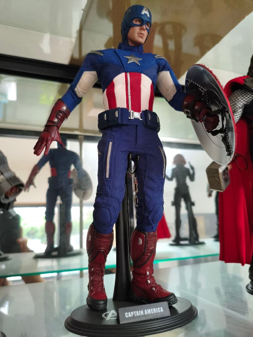 ホットトイズ キャプテン・アメリカ フィギュア