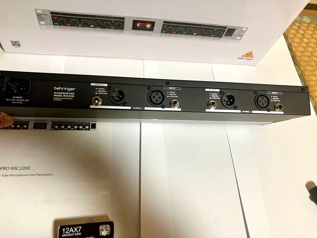 Behringer ULTRAGAIN PRO MIC2200 本体+真空管