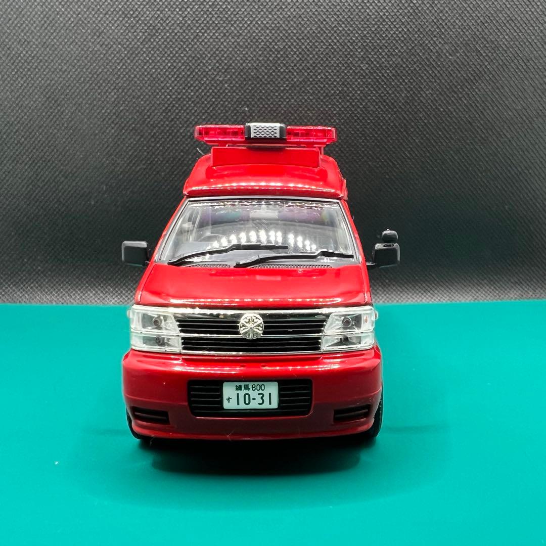 エルグランド消防指揮車 トミカリミテッドヴィンテージ ネオ　LV-N43 03a