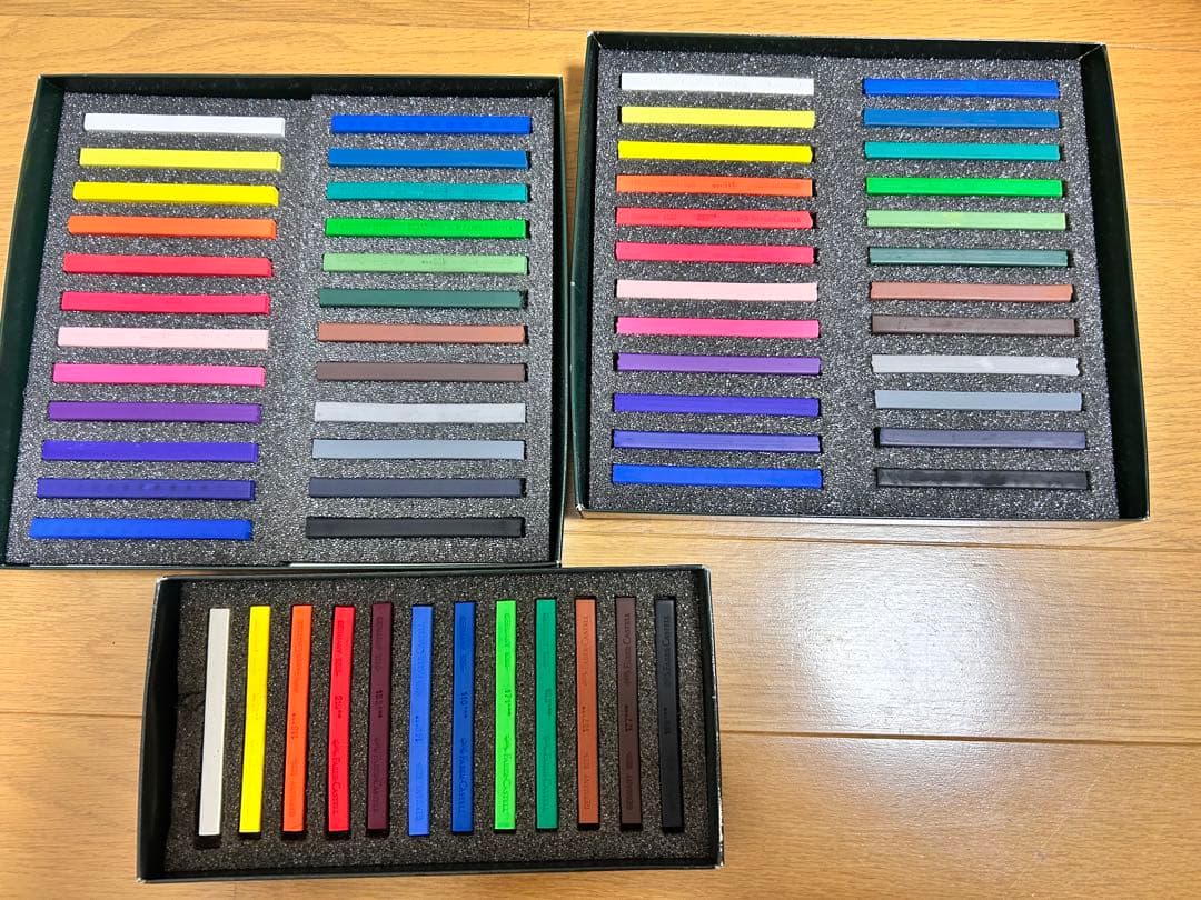 パステル 100本 ポリクロモス、他