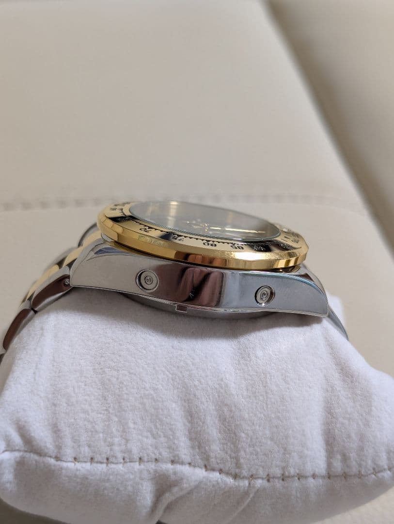 阪神タイガース承認モデル 電波ソーラークロノ 1935本限定　腕時計