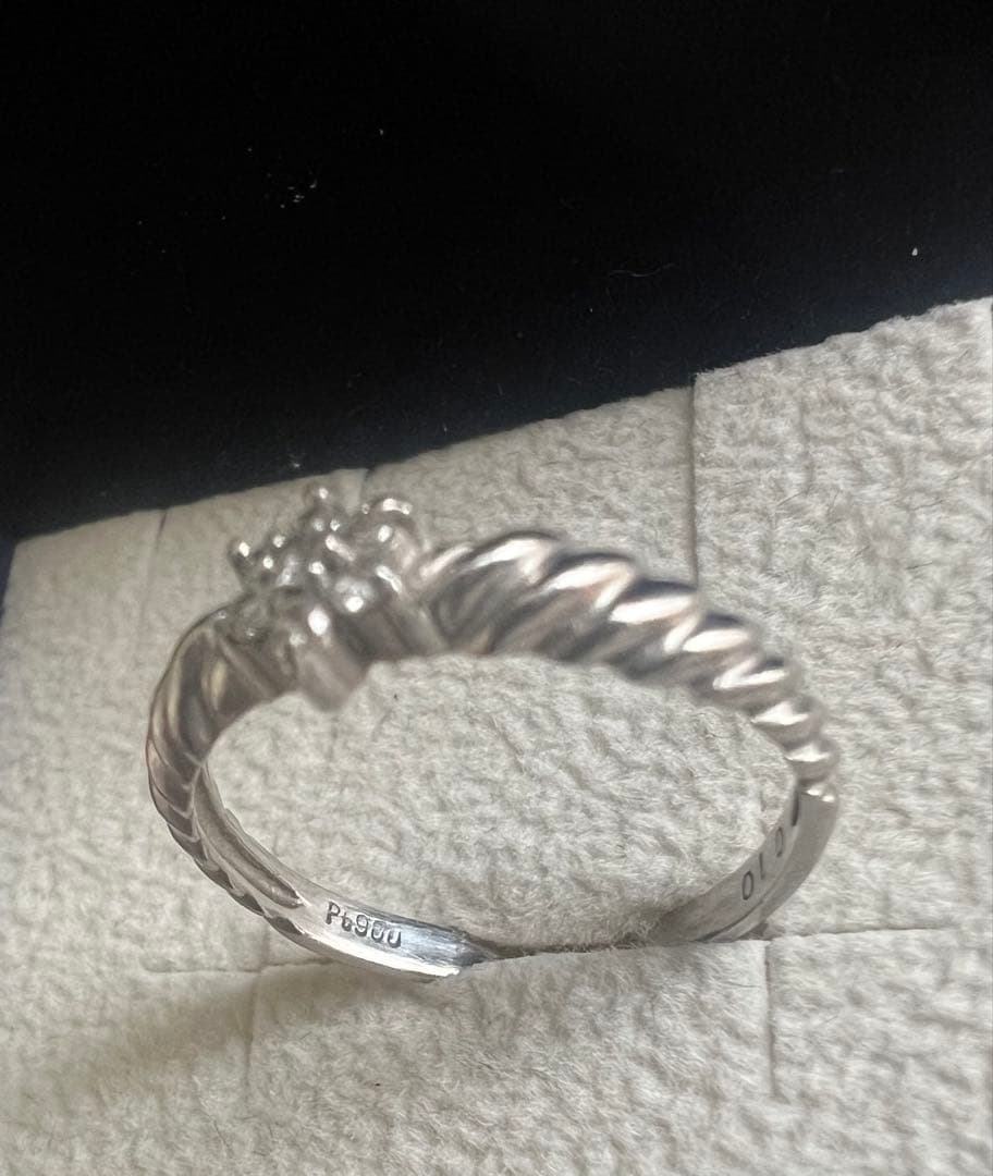 希少なロシアンダイヤモンドリング11号