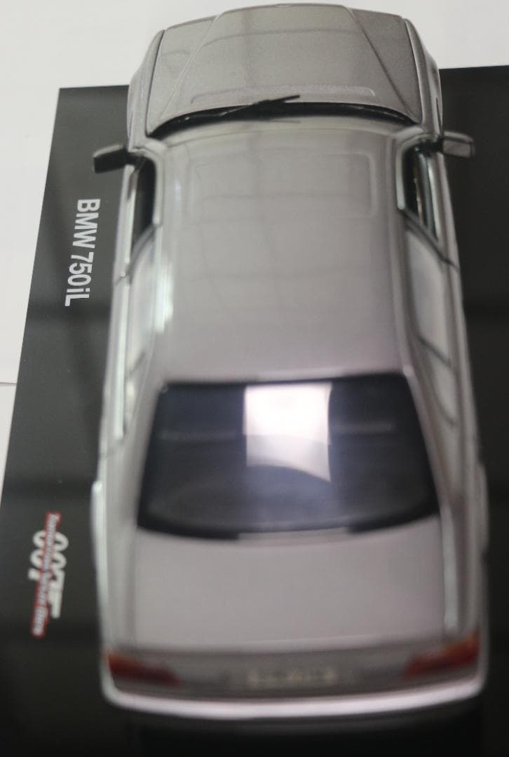 BMW特注００７　ＢＭＷ７５０IL　 1/24 　限定品　中古品