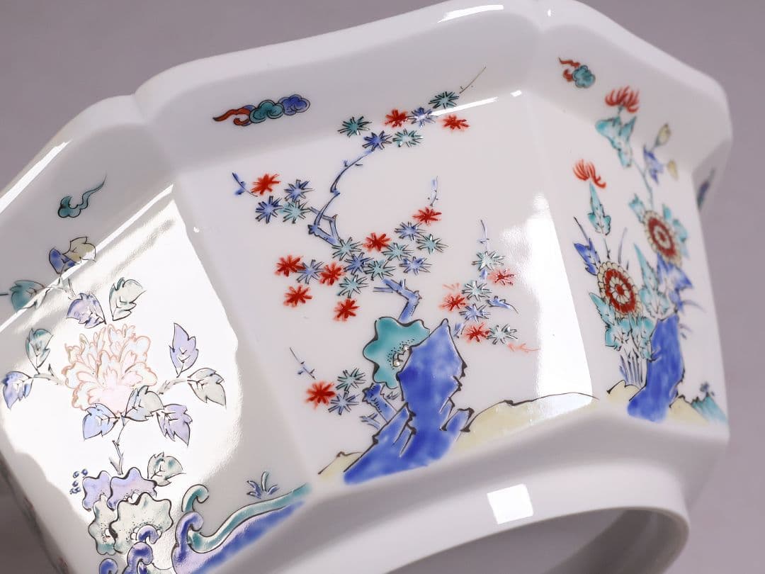 十二代 酒井田柿右衛門 錦 草花紋 八角 菓子器 鉢 共箱【MA683】