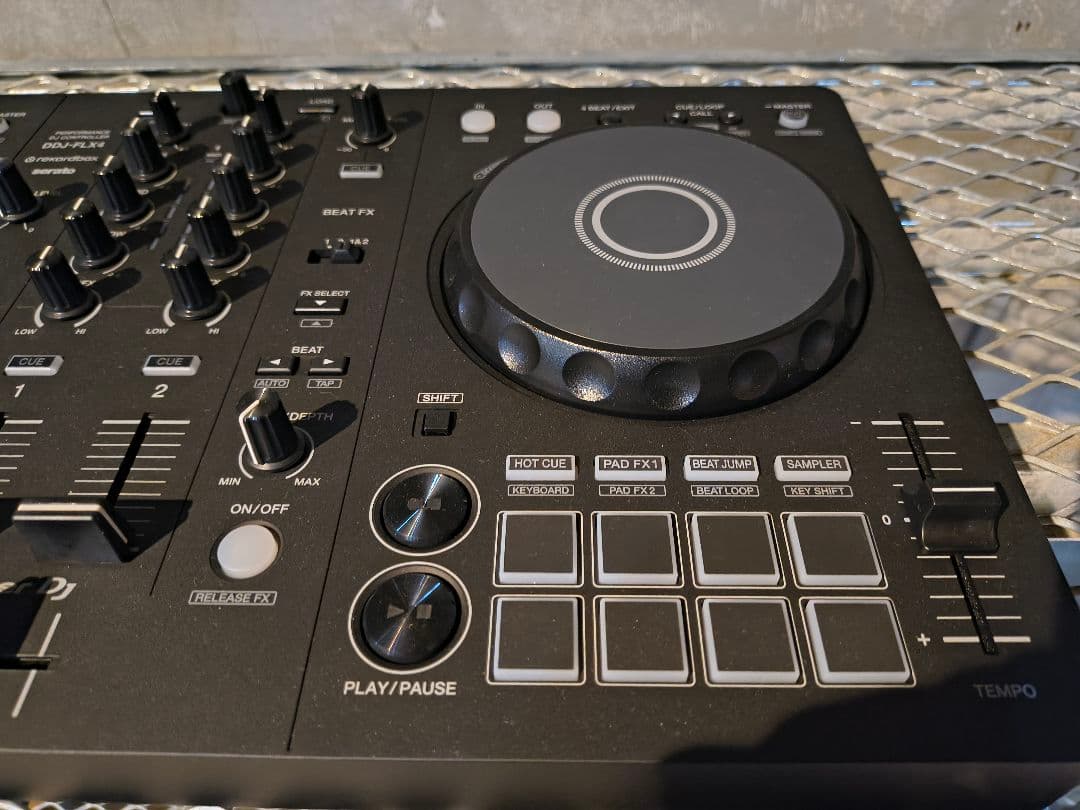 【ほぼ未使用品】Pioneer DDJ-FLX4 コントローラー⭐︎即日配送可