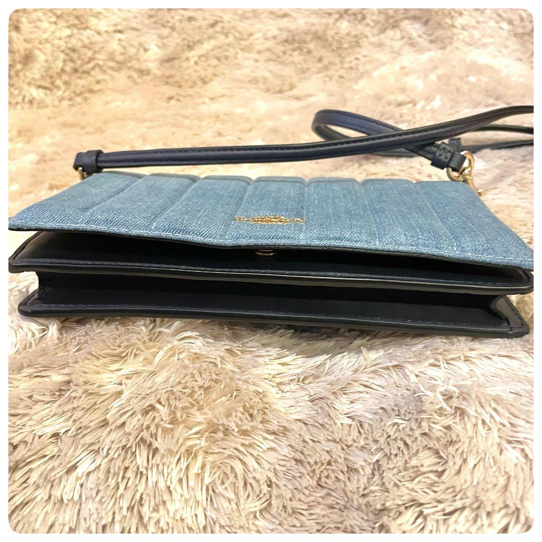 ほぼ未使用✨　コーチ　アンナ フォルドオーバー クロスボディ クラッチバッグ