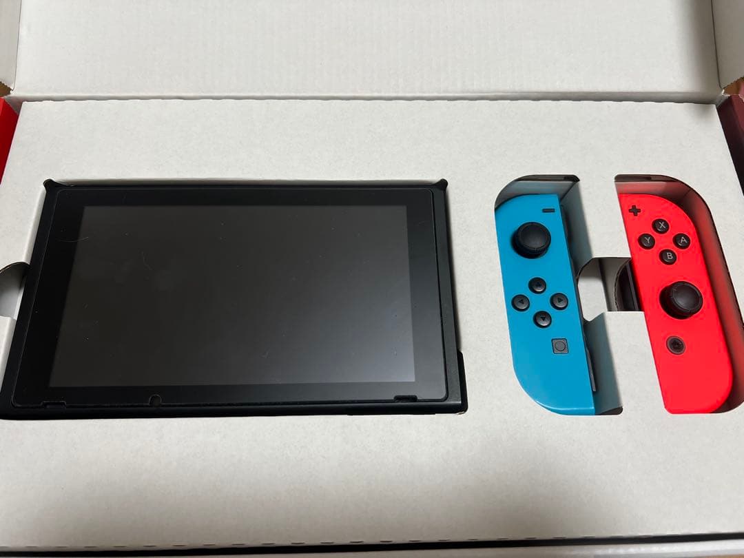 T*A様 Nintendo Switch 本体 赤/青 ジョイコン付き
