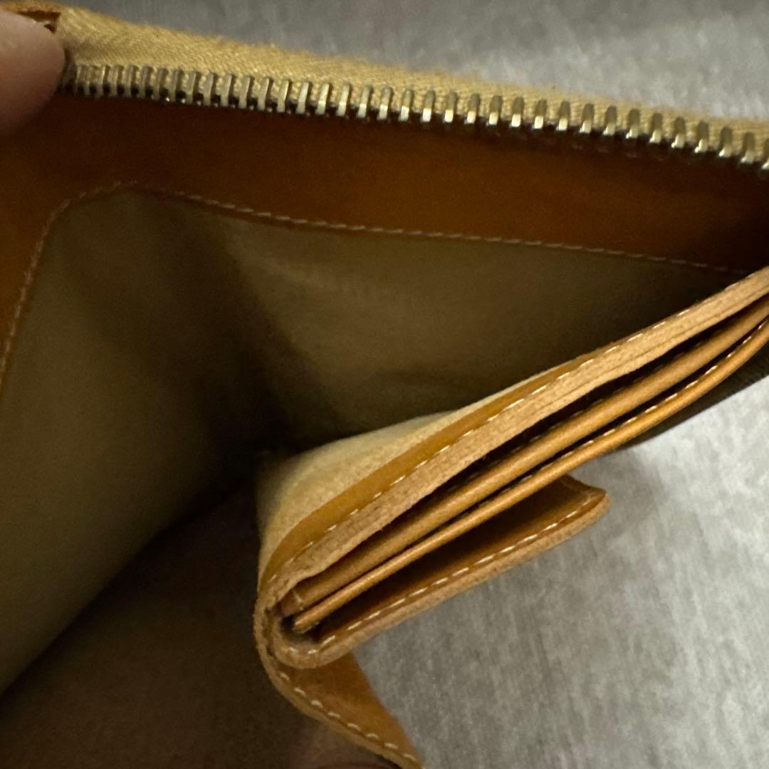 ILBISONTE　革財布