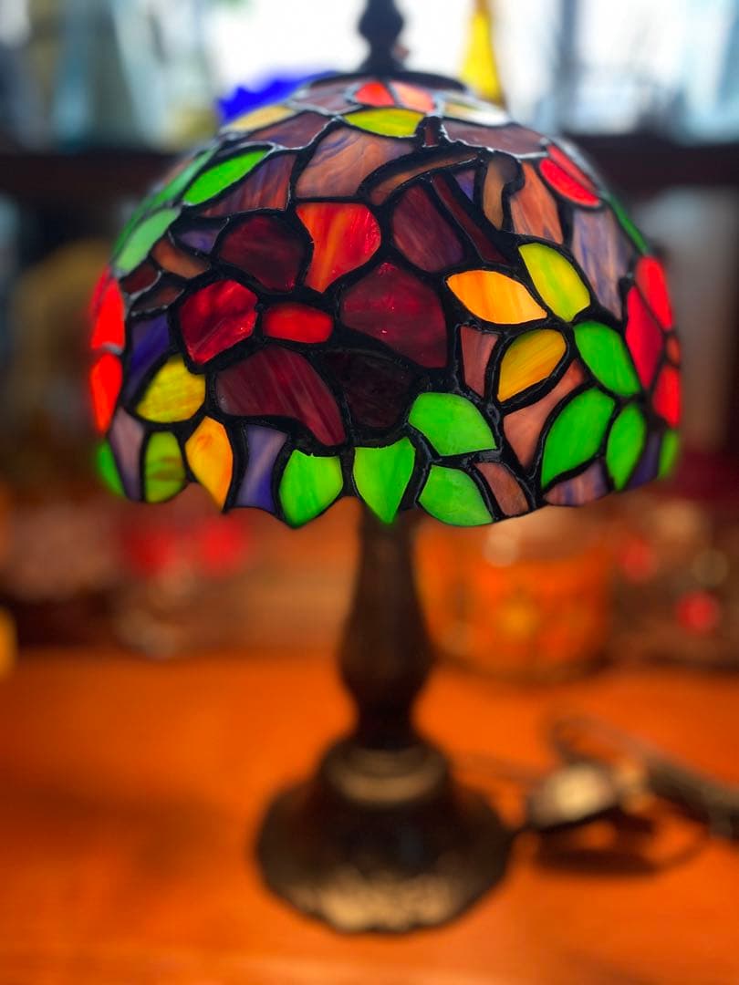 ステンドグラス　ランプ　卓上　シェード　インテリア