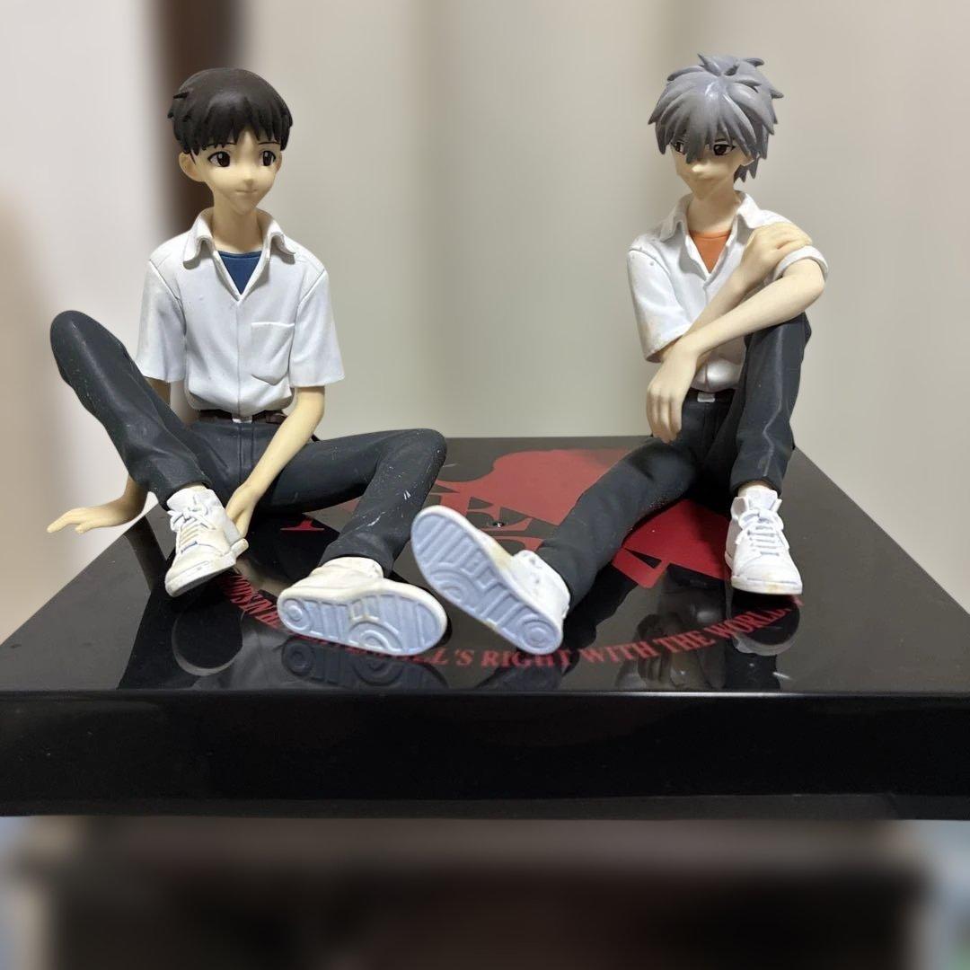 シンジ&カヲル 1/8スケールフィギュア 学校制服ver.