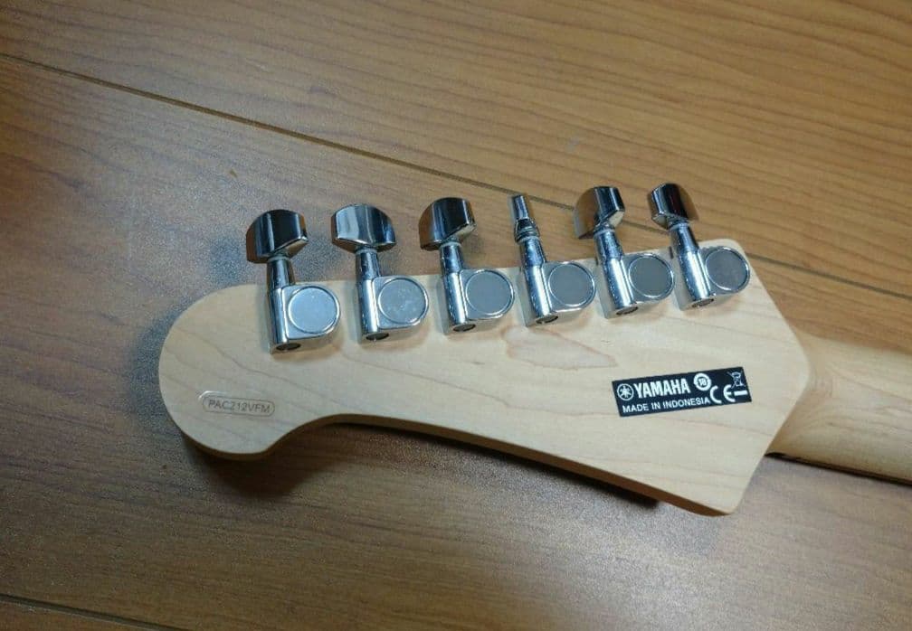 Yamaha Pacifica212　綺麗です　パシフィカ　初心者さん