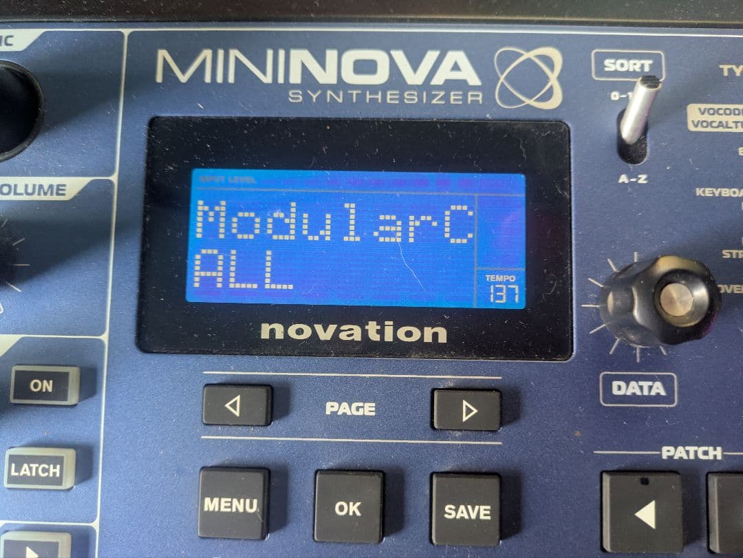 Novation MININOVA アナログシンセサイザー
