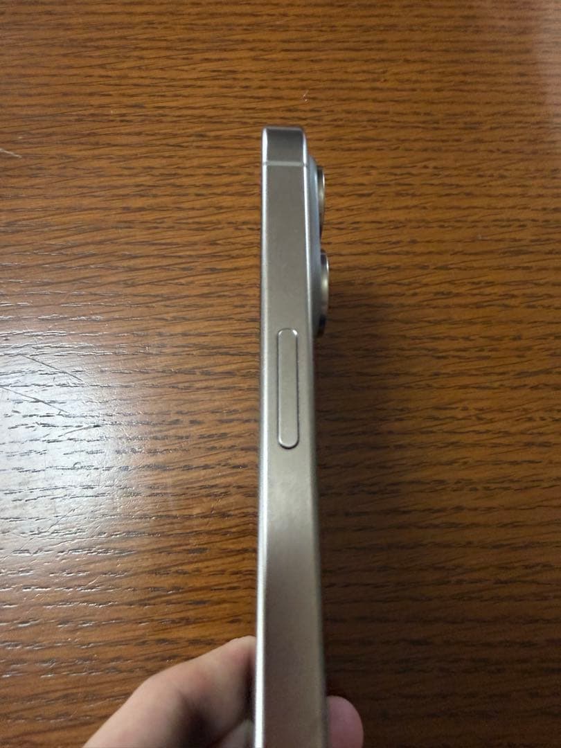 R*i様 iPhone 15 Pro 128GB ナチュラルチタニウム SIMフ