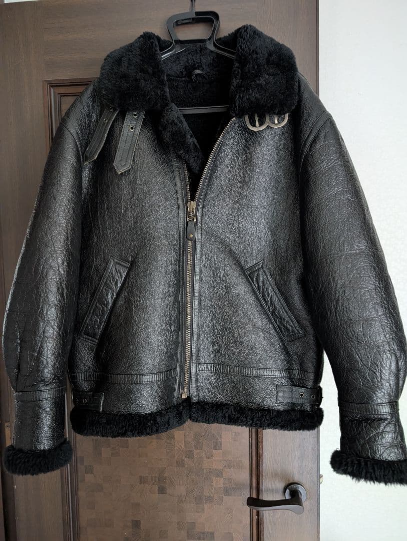 【美品】B-3フライトジャケット　リアルムートンレザージャケット　ブラック