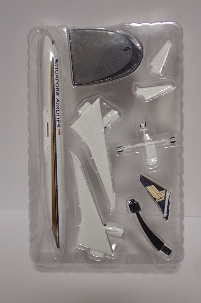 猛*魂様 世界のエアライン　シンガポール空港ウイングキットコレクション ボックス