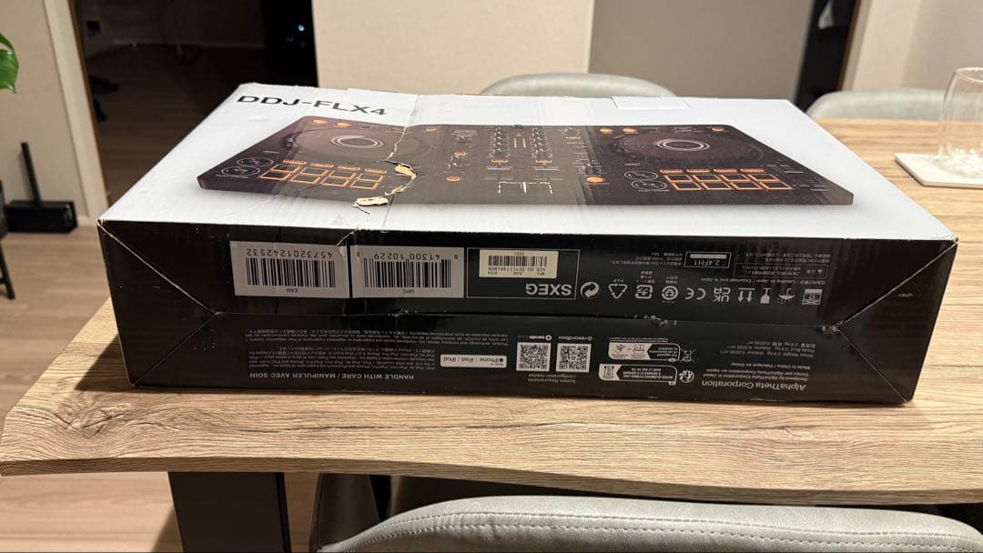 DDJ-FLX4 DJコントローラー