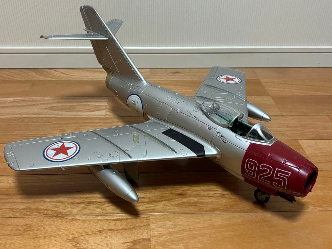 21センチュリートイズ 1/18 MIG-15bis ファゴット 戦闘機 訳あり