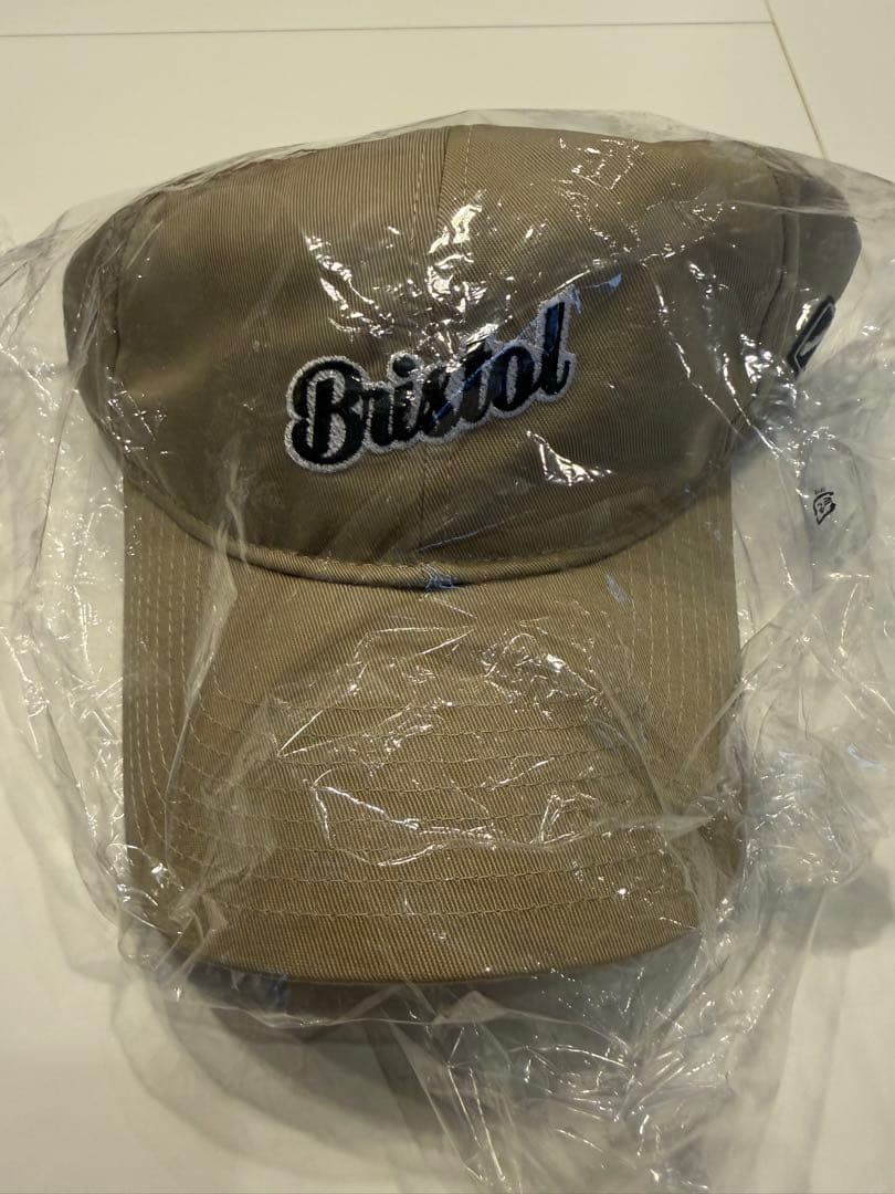 F.C.Real Bristol限定ベージュキャップ