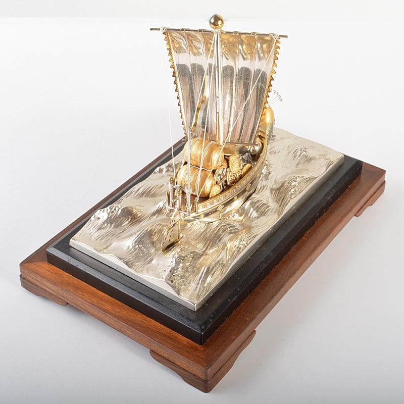 大阪尚美堂製　銀製　宝船　約287g　置物　ガラスケース付　F　R6756B