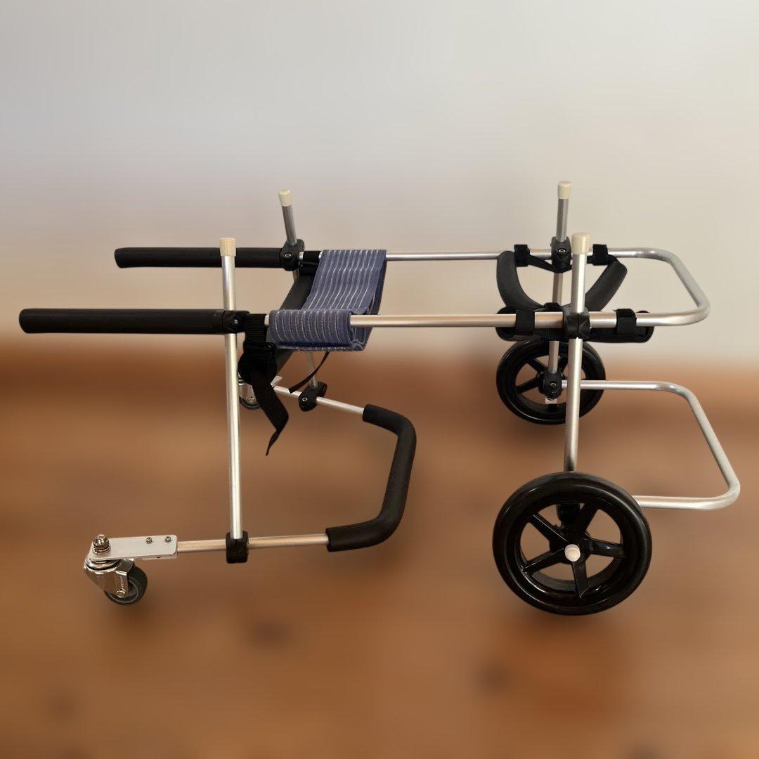 犬猫用　介護 車いす とても軽い❣️ アルミニウム製 調整可能