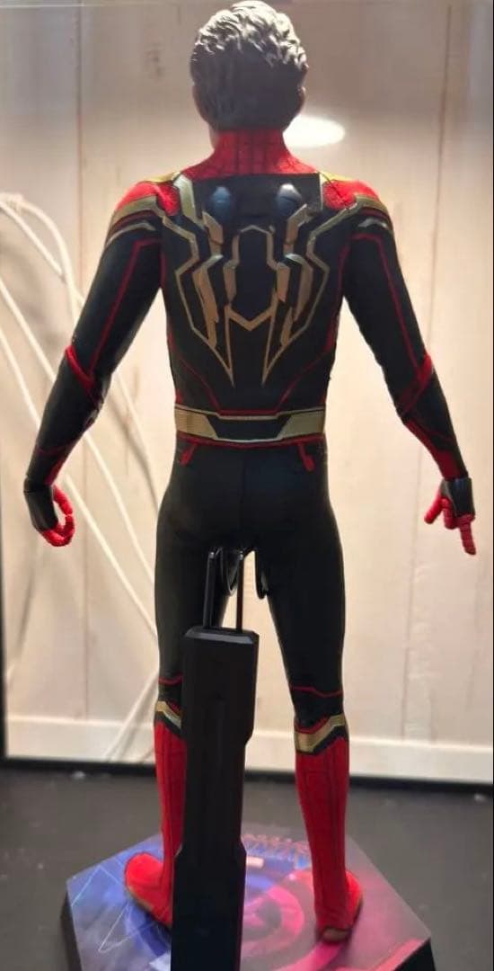 ピ*ル様 ホットトイズ　スパイダーマン インテグレーテッドスーツ トイサピ限定