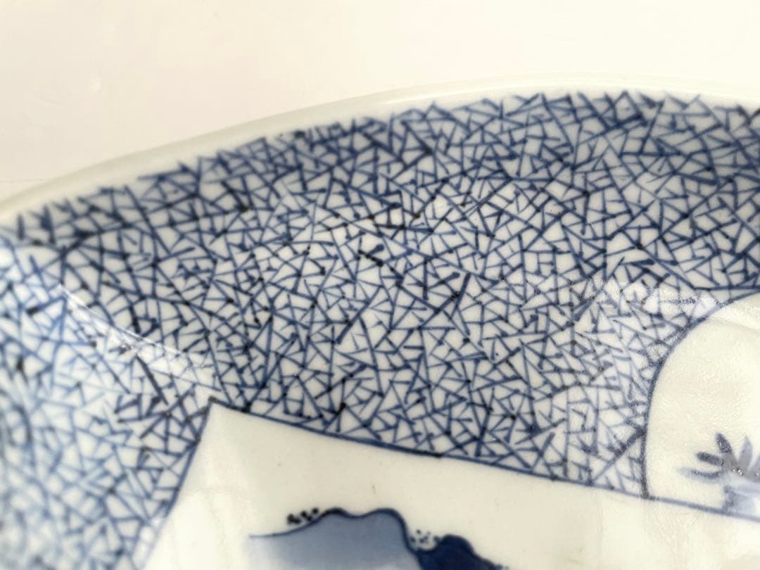 骨董　アンティーク　古伊万里　染付　窓絵　牛　山水　氷割　扇形　向付　変形皿　皿