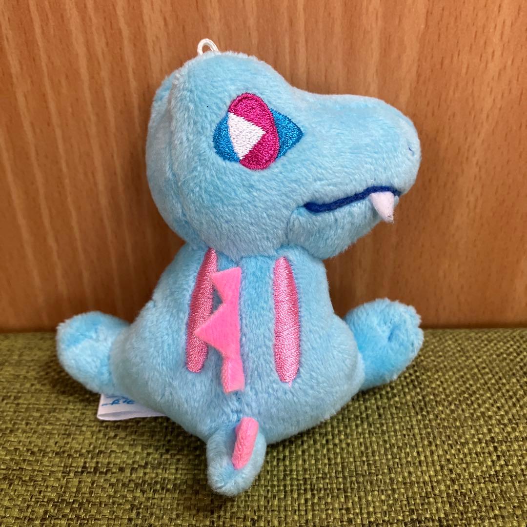 おいしいみず　マスコット　キーチェーン　ストラップ　ポッチャマ　ワニノコ