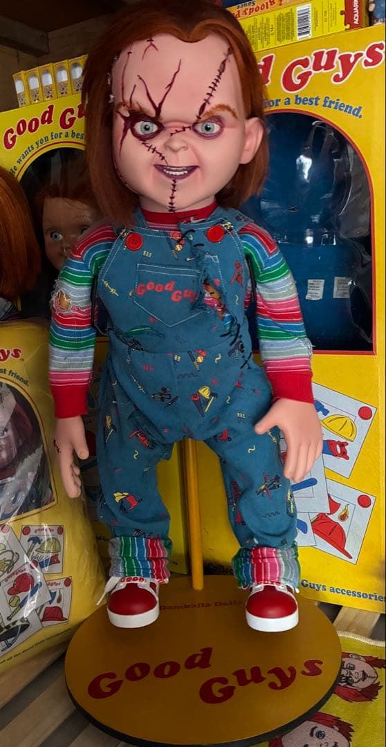 チャッキー　等身大　ドールスタンド　チャイルドプレイ　グッドガイ