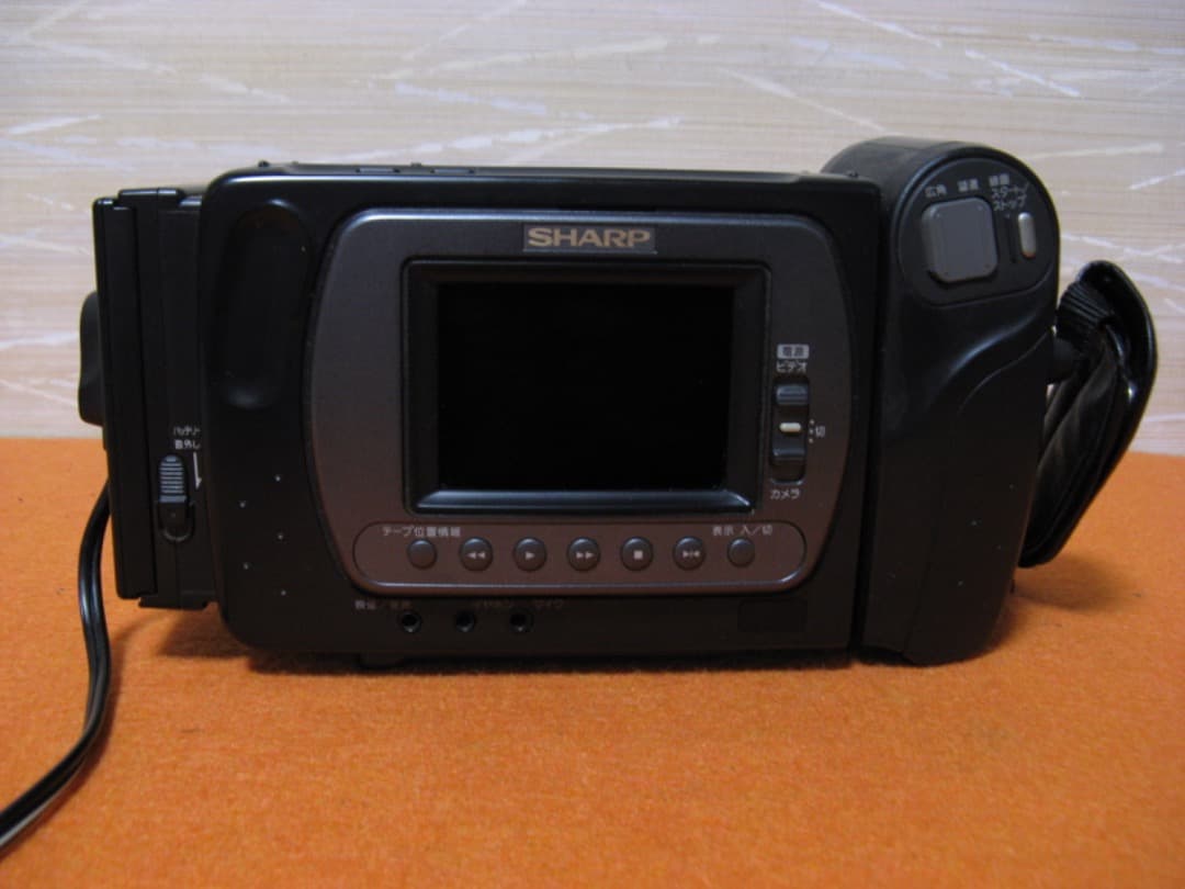 テープ再生動作OK！☆シャープの液晶8ミリビデオカメラ・VL-EL310