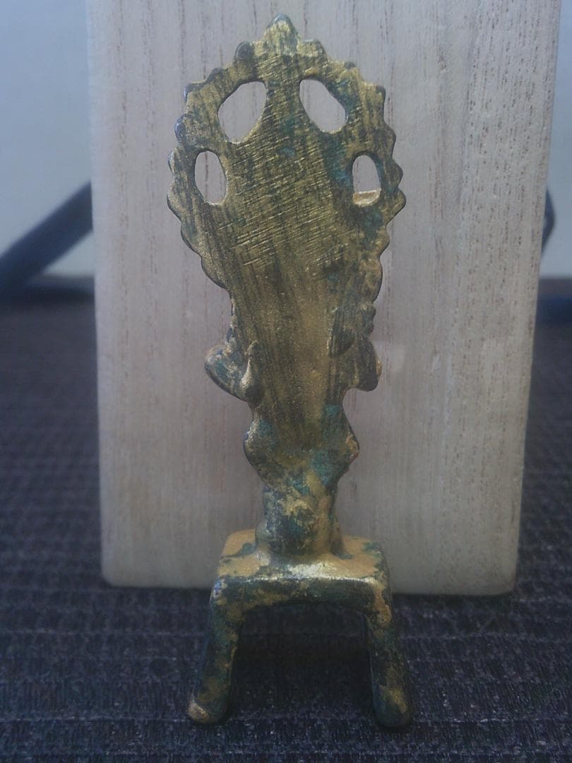 仏教美術！【朝鮮仏　小仏　金色青銅　木箱入　佛・K50・骨董】★観音　如来収集