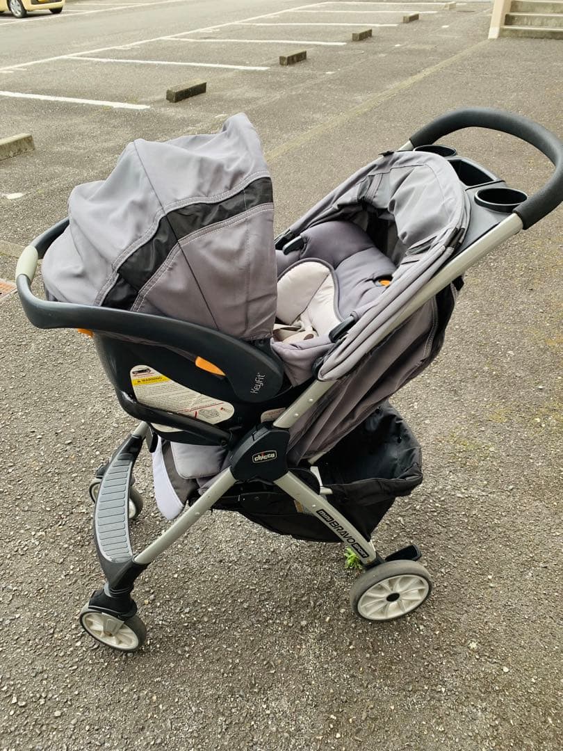 チャイルドシート&ベビーカー(トラベルシステム) 3点セット【愛知県／直接取引】